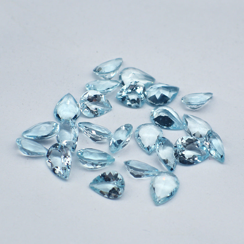 Natural teardrop-shaped gem