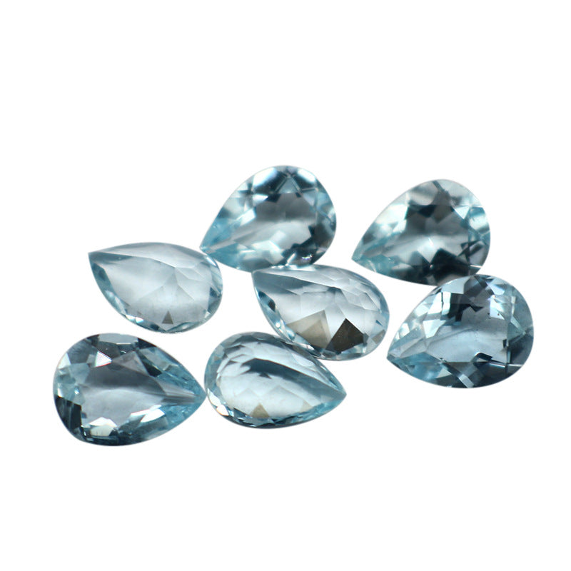 Natural teardrop-shaped gem