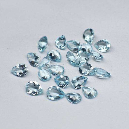 Natural teardrop-shaped gem