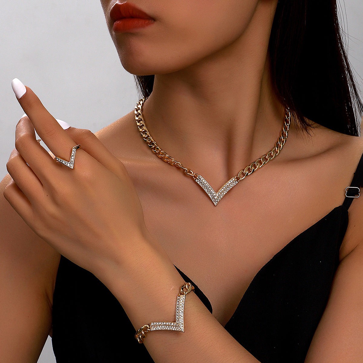 Necklace, bracelet and ring set