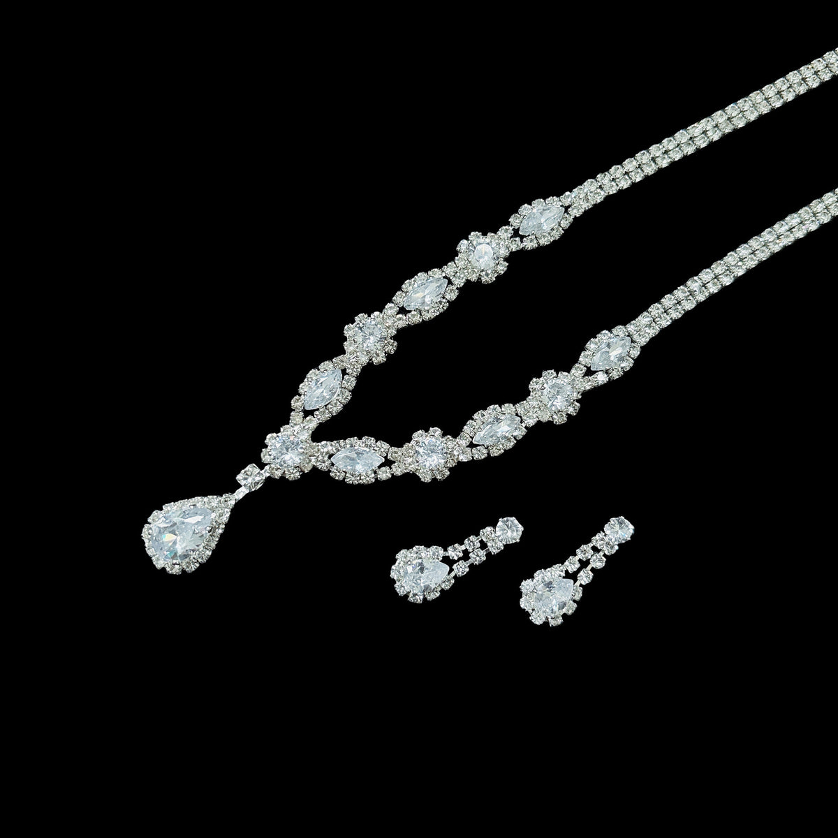 necklace earrings jewelry suit