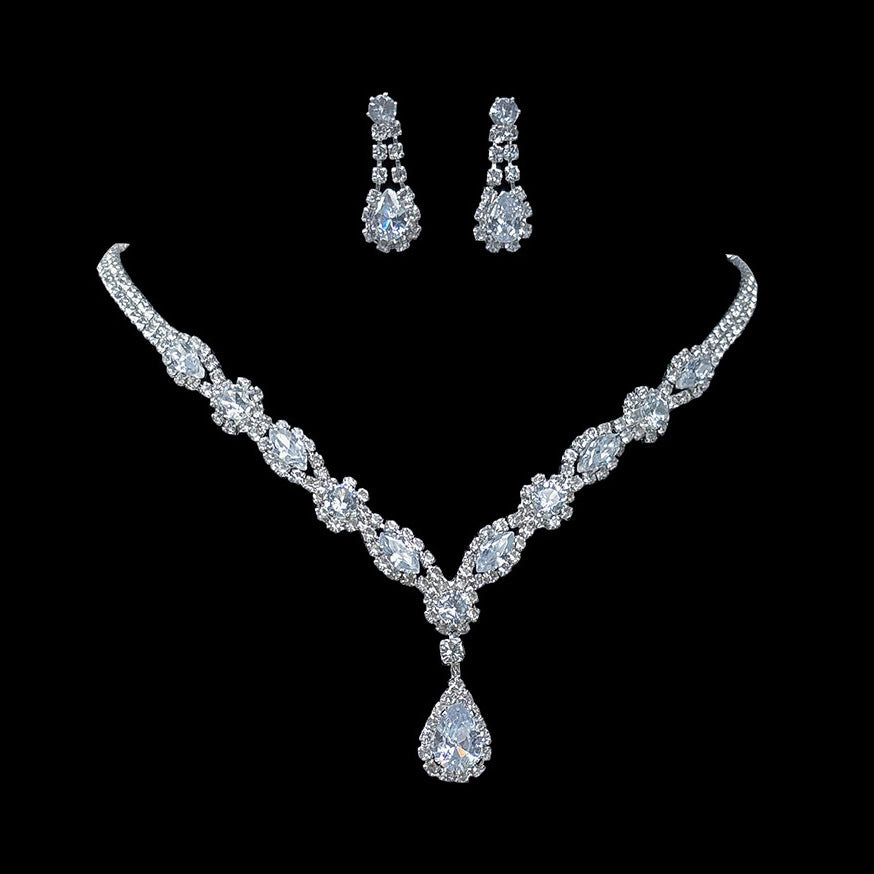 necklace earrings jewelry suit