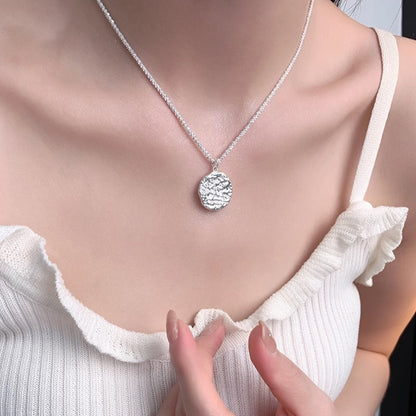 Necklace pendant