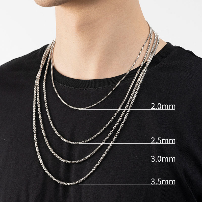 Neutral necklace