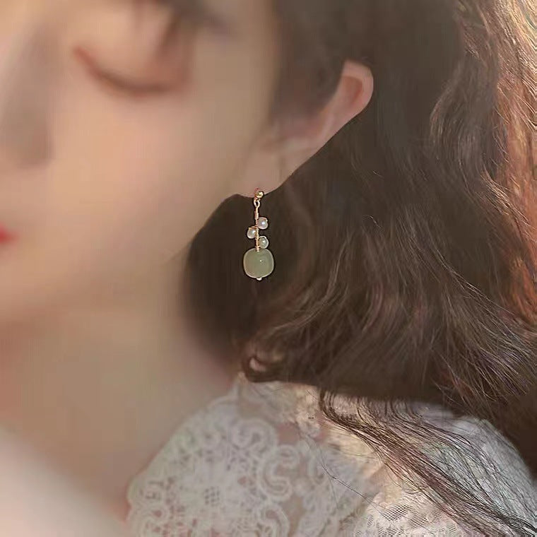 New Chinese-style earrings