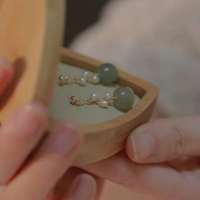 New Chinese-style earrings