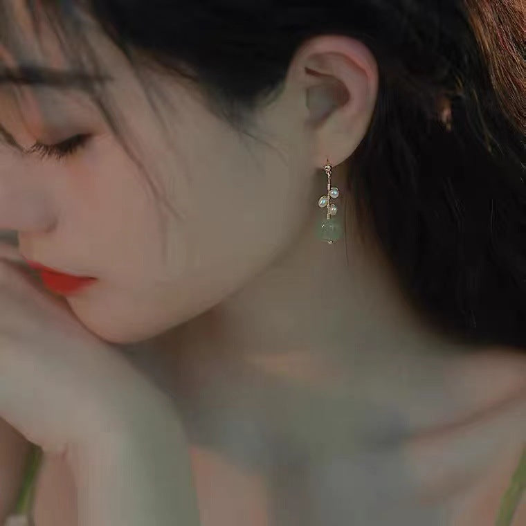 New Chinese-style earrings