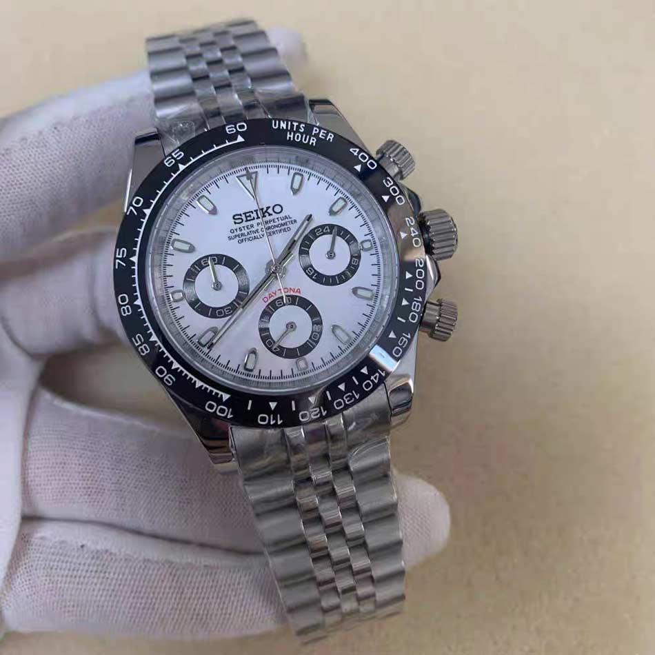 New quartz watch