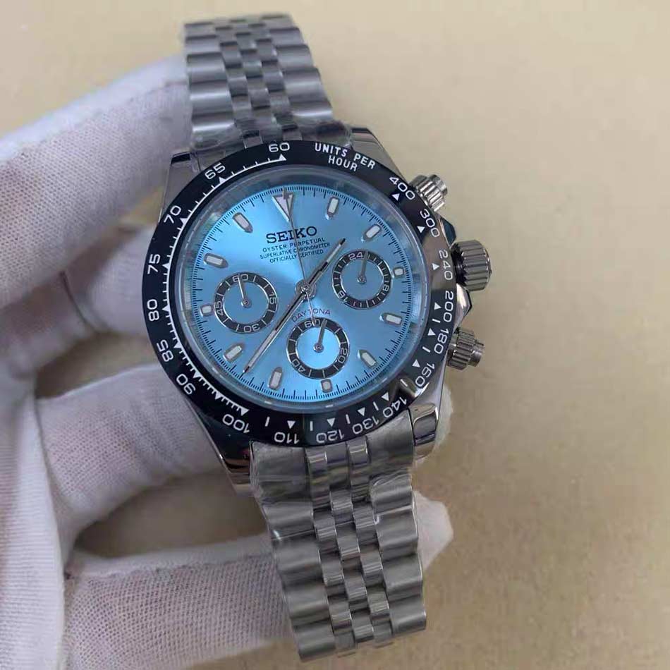 New quartz watch