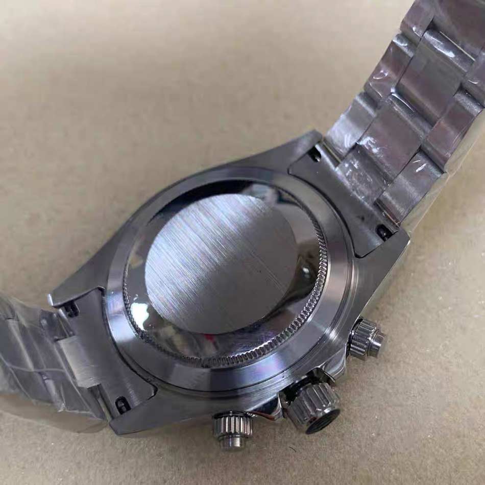 New quartz watch