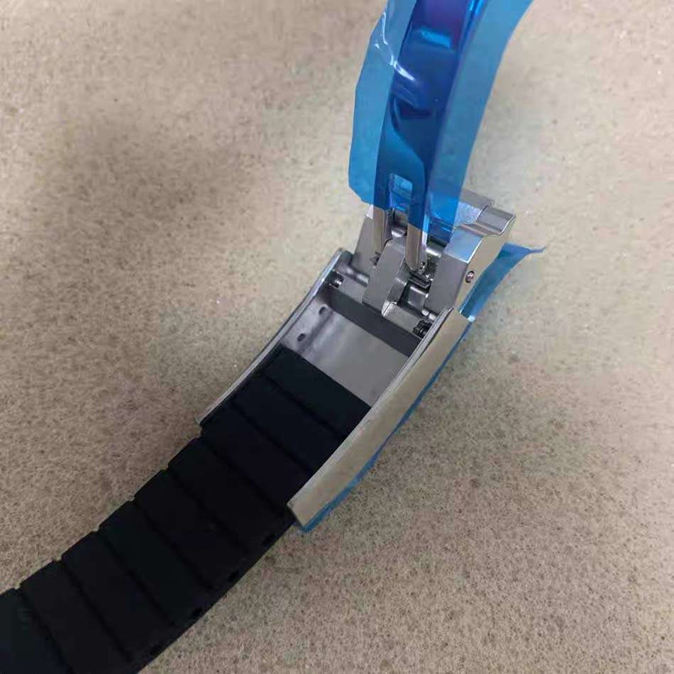 New quartz watch
