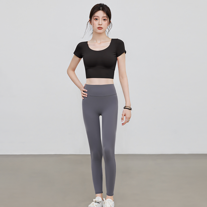 New women's yoga wear with chest pads