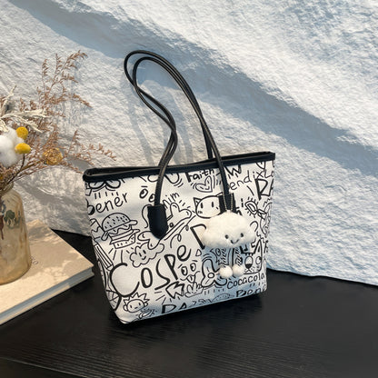 Niche design graffiti tote bag