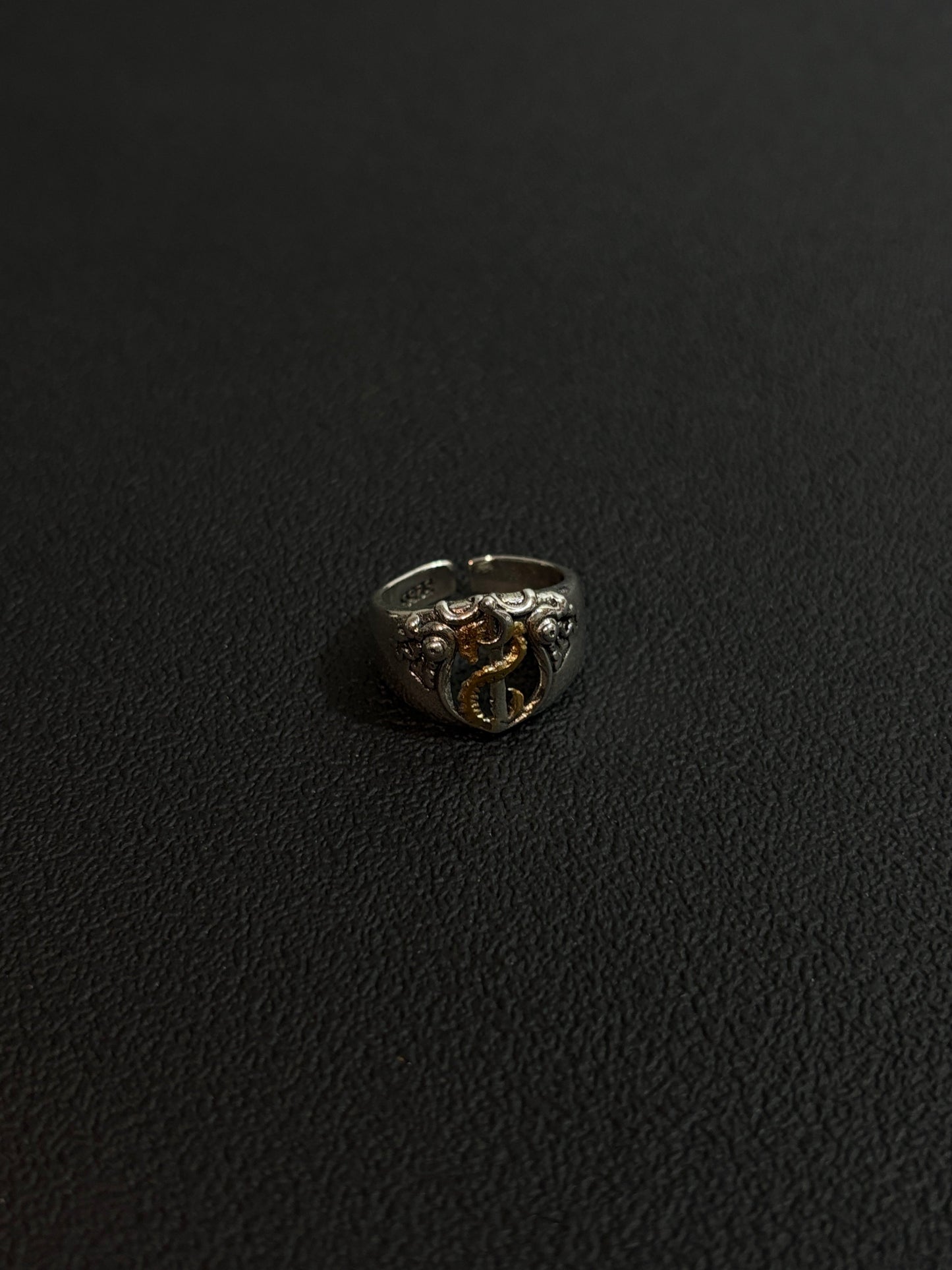 Niche ring