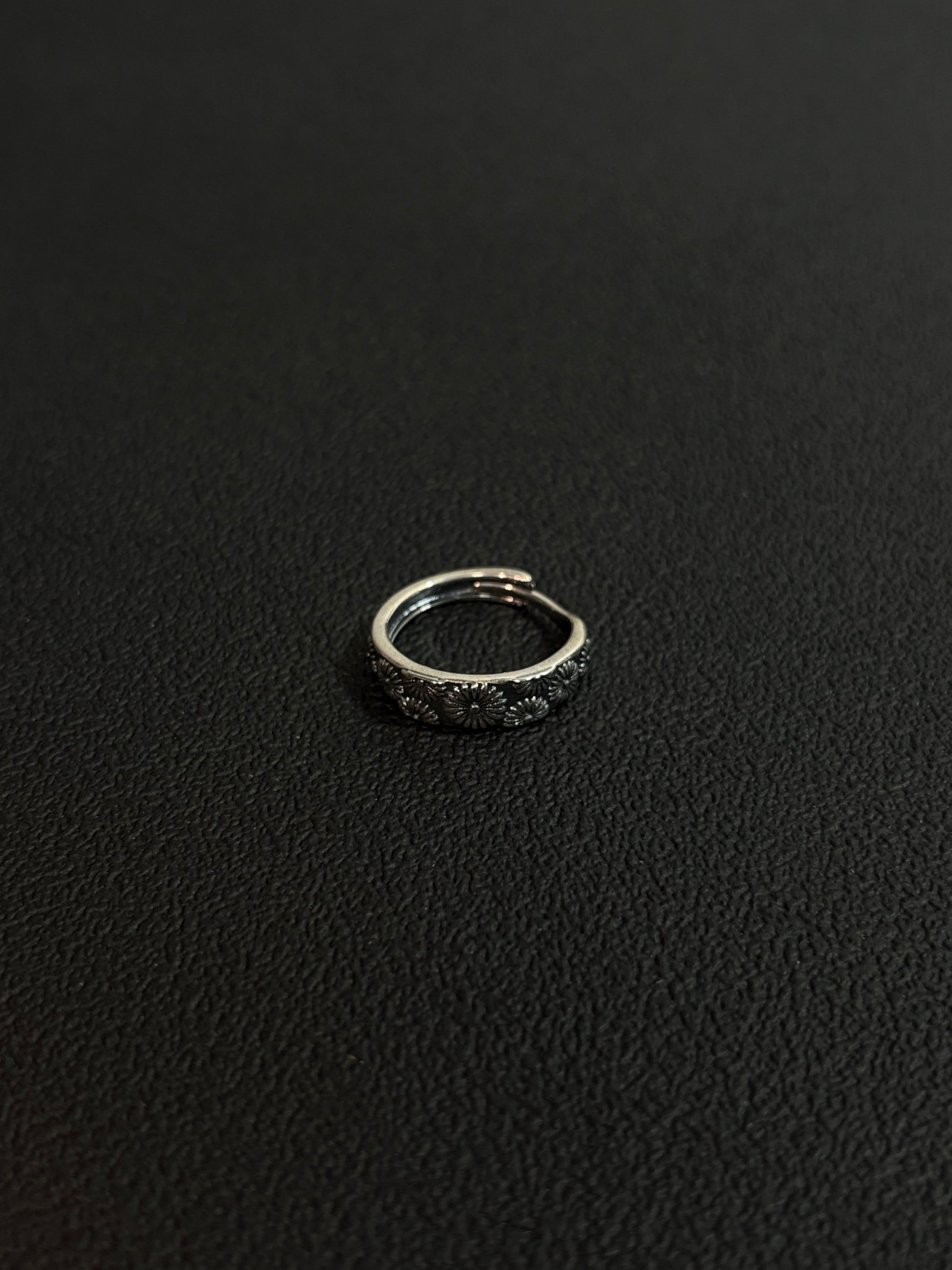 Niche ring