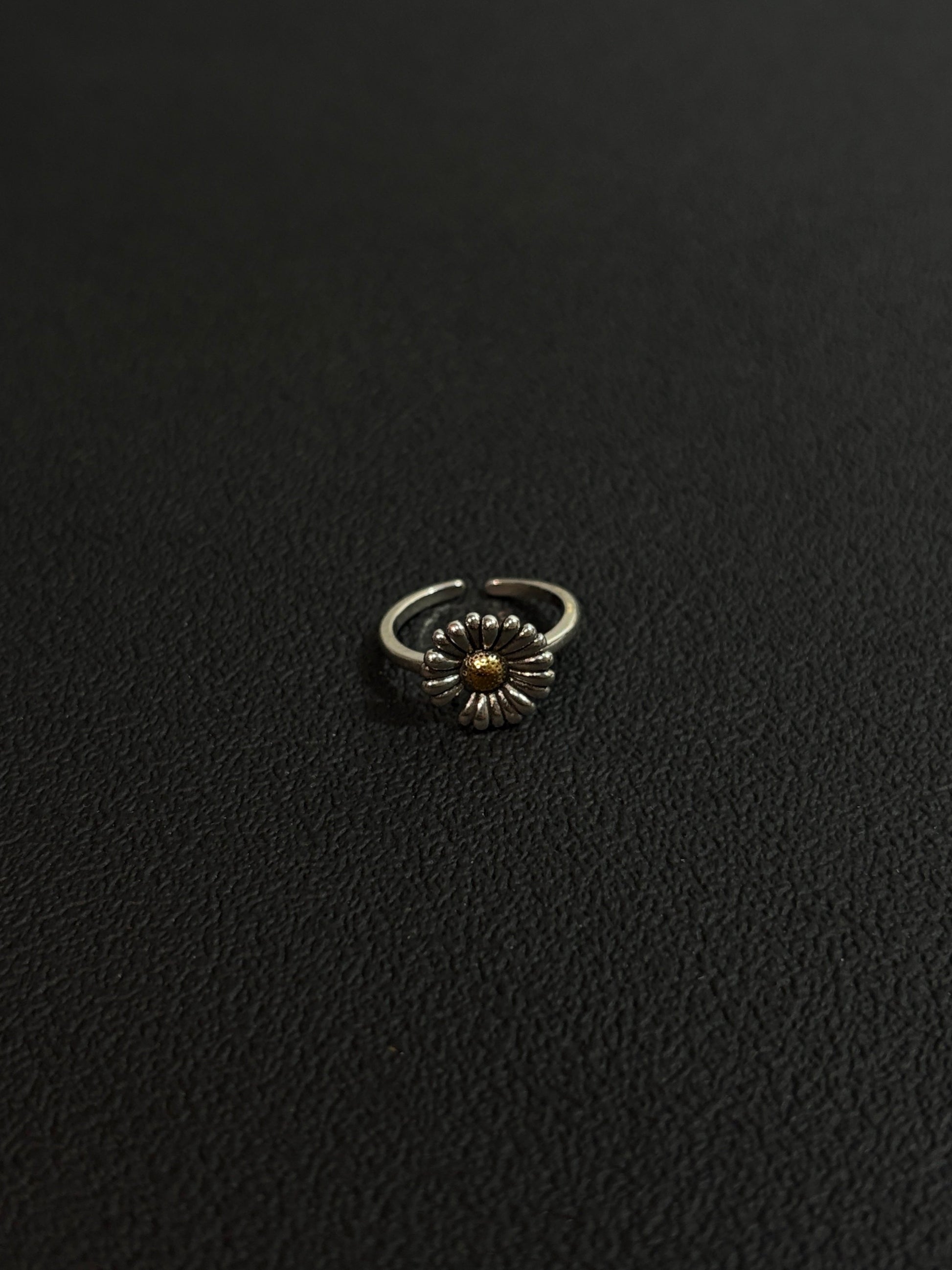 Niche ring