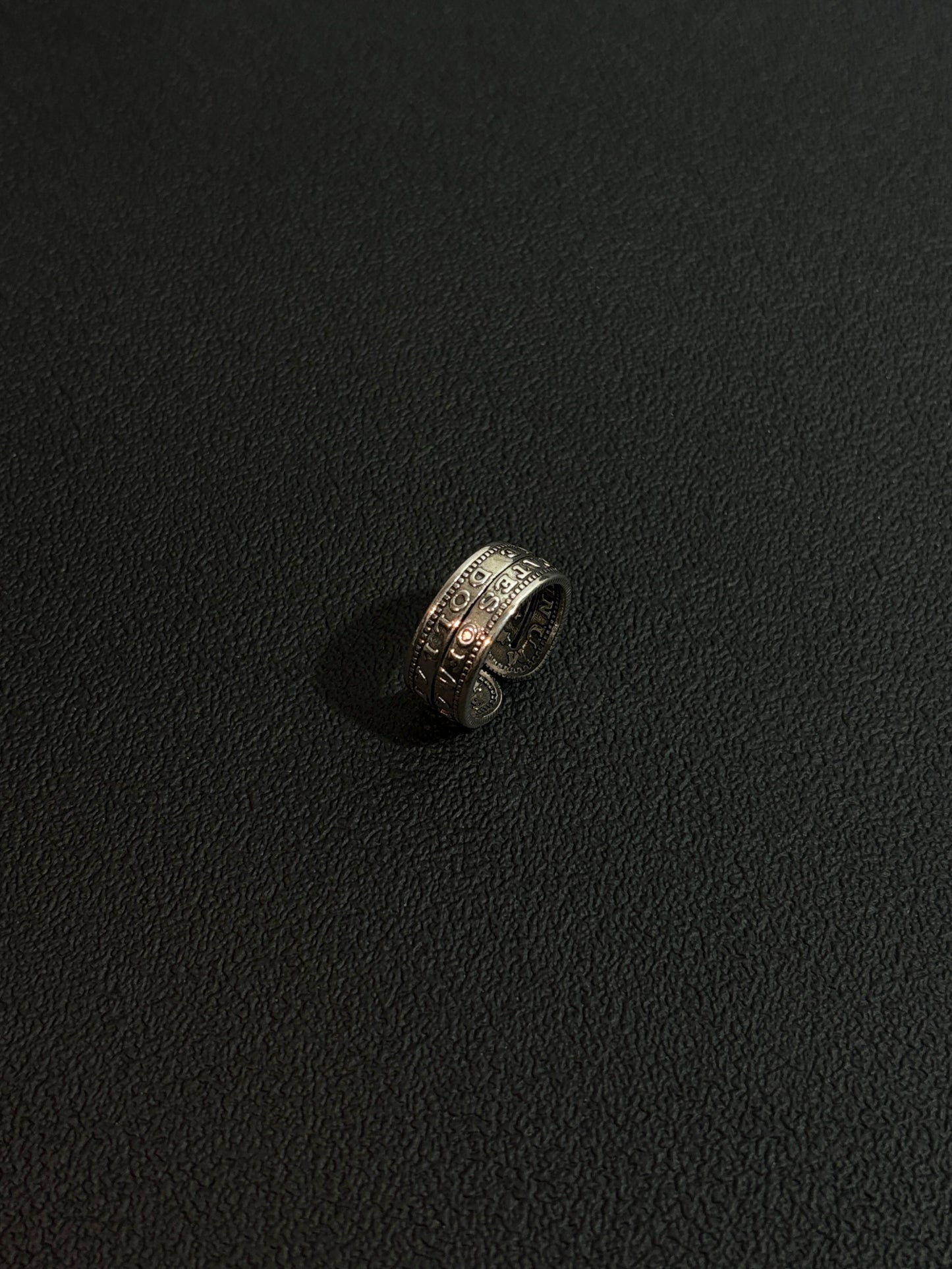 Niche ring