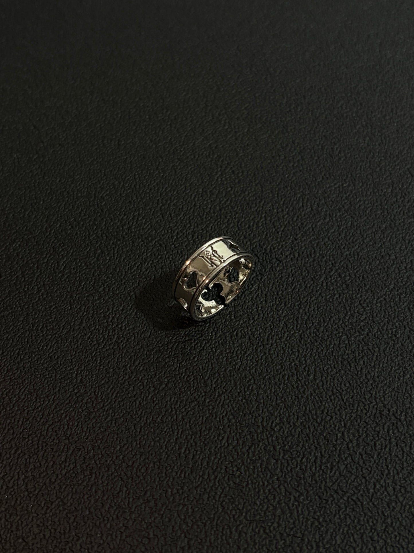 Niche ring