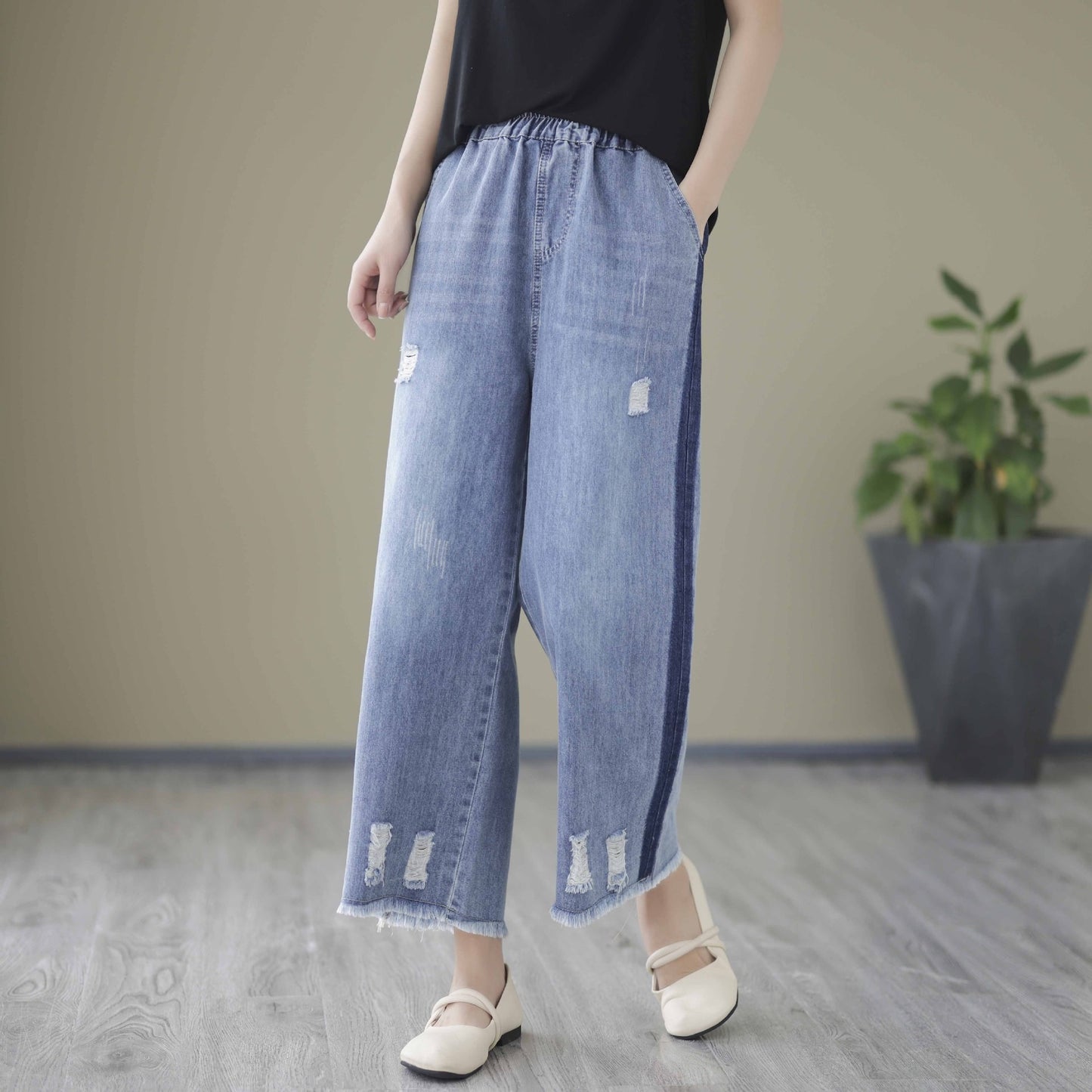 Nine-Point Cotton Wide-Leg Embroidered Jeans