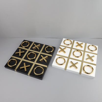 Nine-square grid chessboard ornament