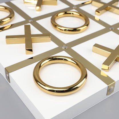 Nine-square grid chessboard ornament