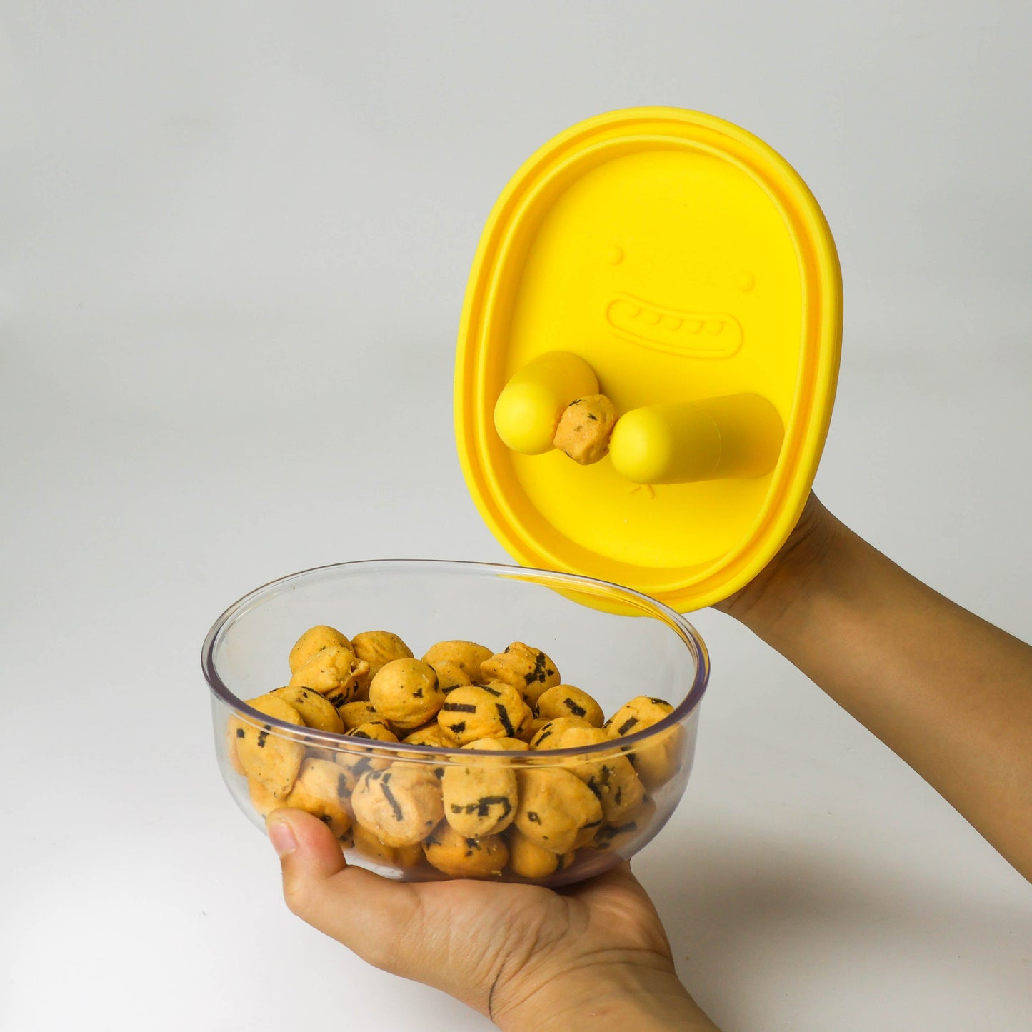 No Mess Silicone Snack Box