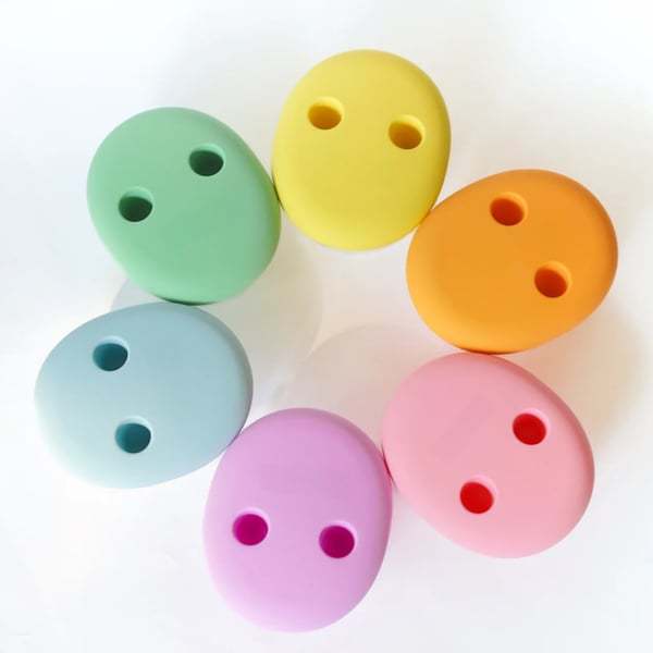 No Mess Silicone Snack Box