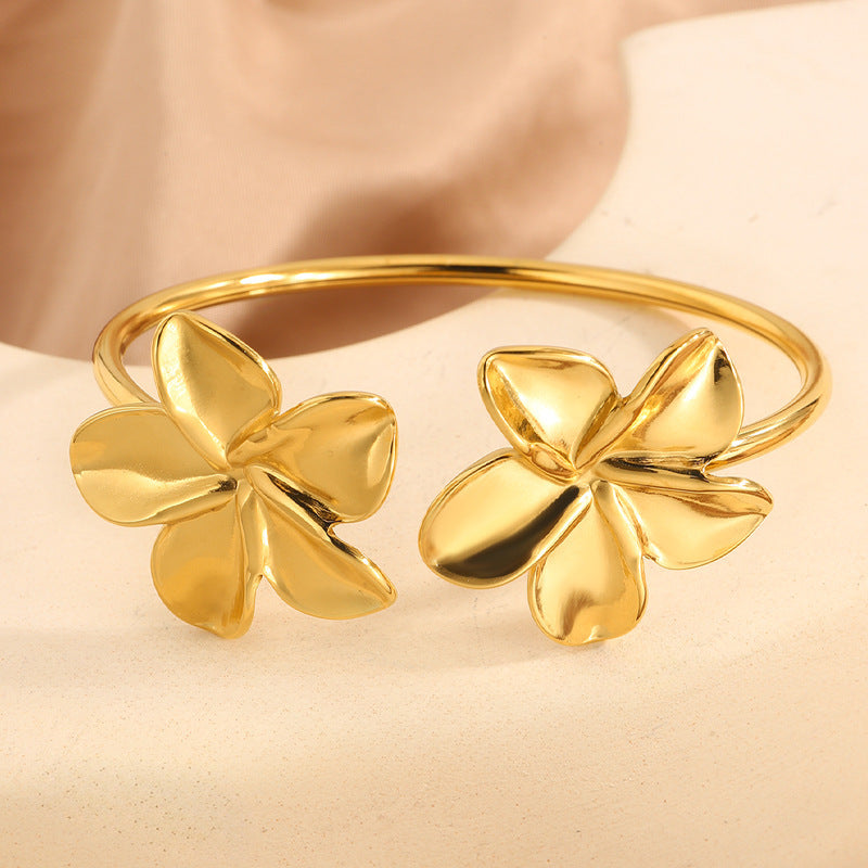Non-Fading Open Bracelet