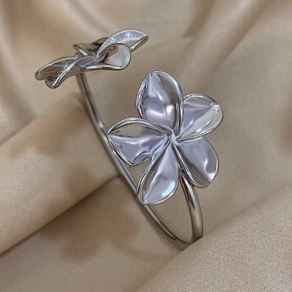 Non-Fading Open Bracelet