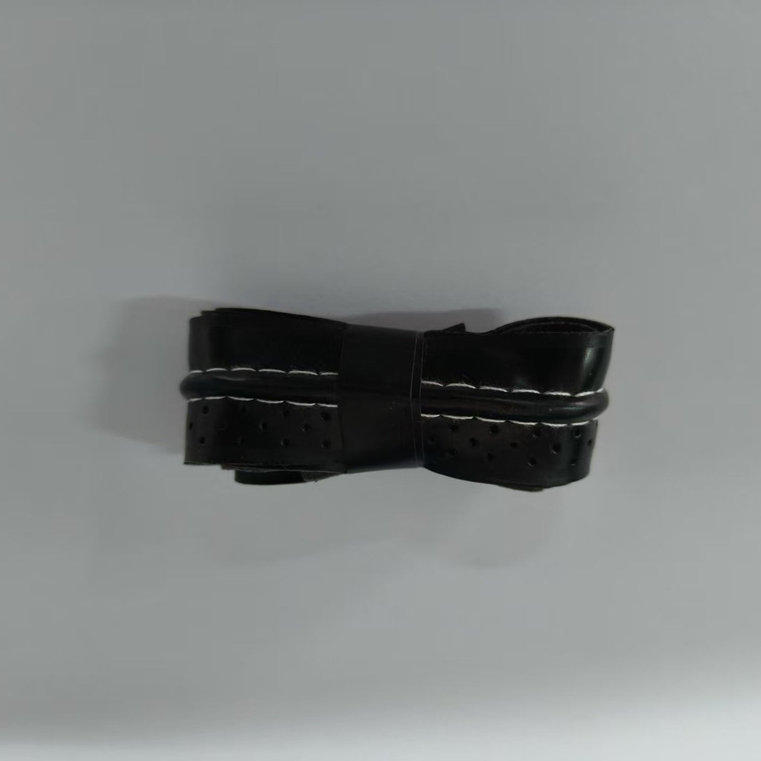 Non-slip grip strap