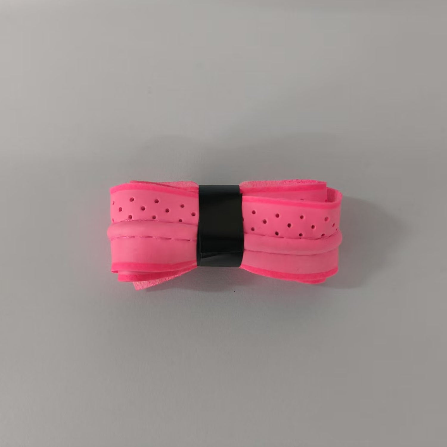 Non-slip grip strap