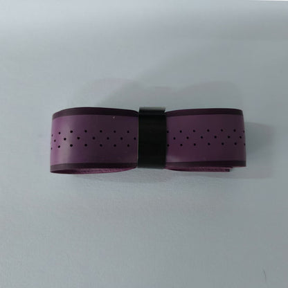 Non-slip grip strap