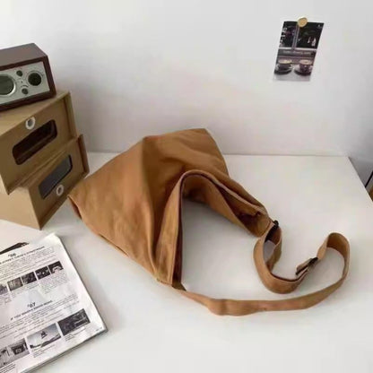 Nostalgic Casual Shoulder Bag