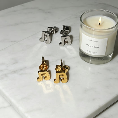 Note stud earrings