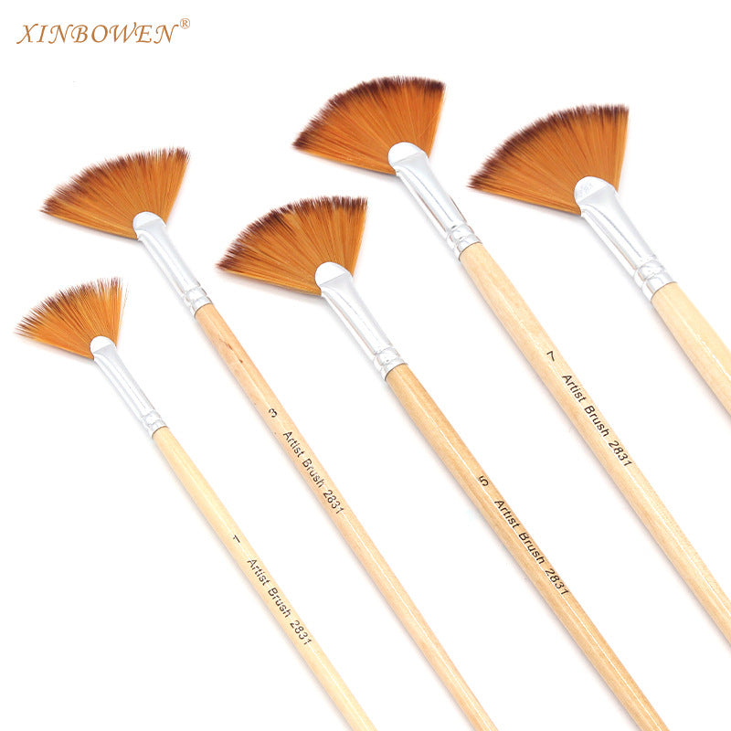 Nylon bristle fan-shaped brush