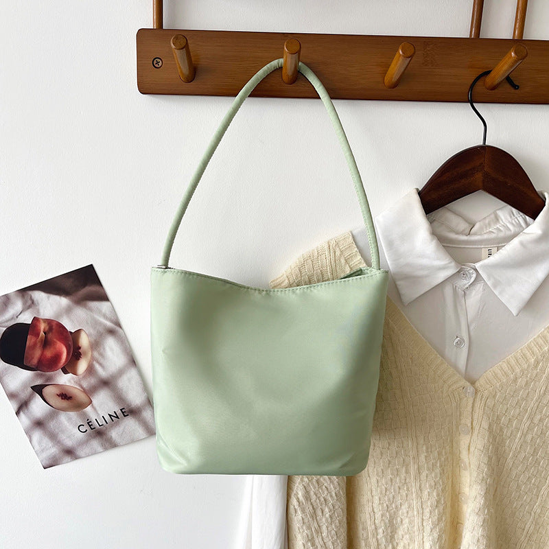 Nylon cloth handbag