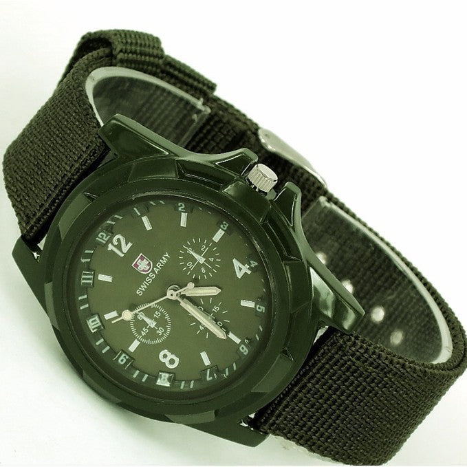 Nylon strap watch