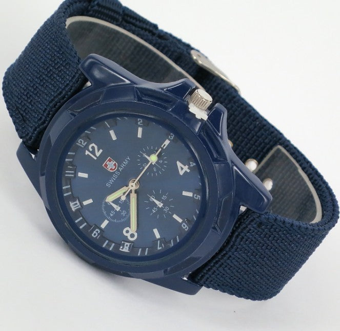 Nylon strap watch