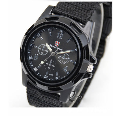 Nylon strap watch