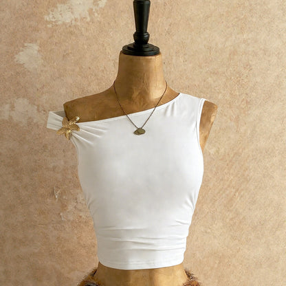 Off-shoulder cropped vest