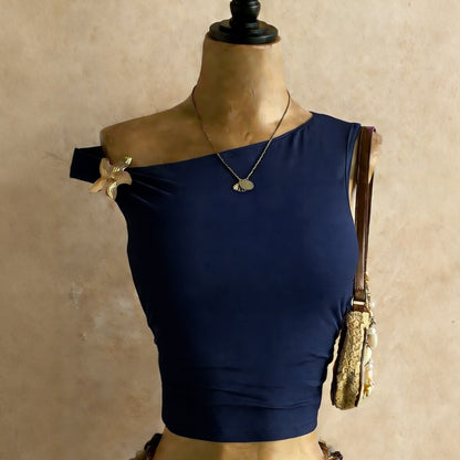 Off-shoulder cropped vest