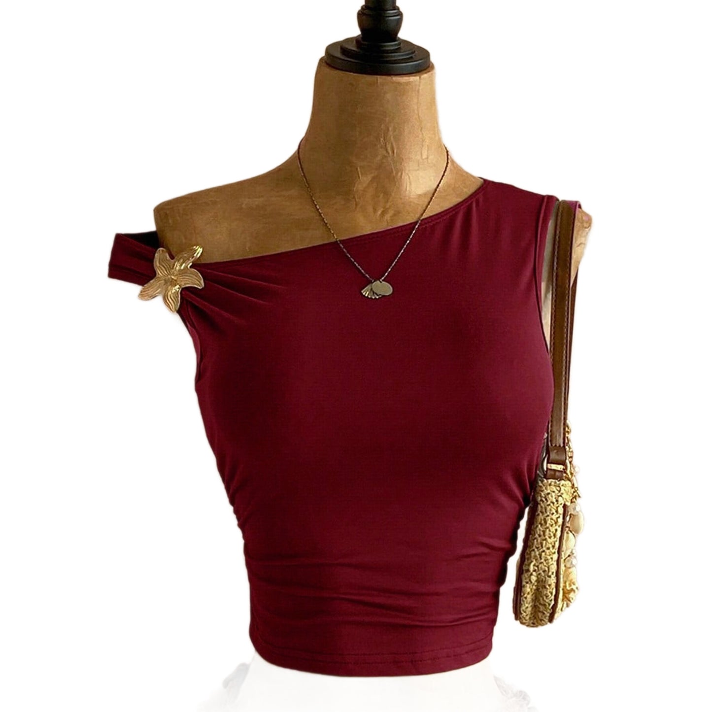 Off-shoulder cropped vest