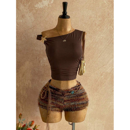 Off-shoulder cropped vest