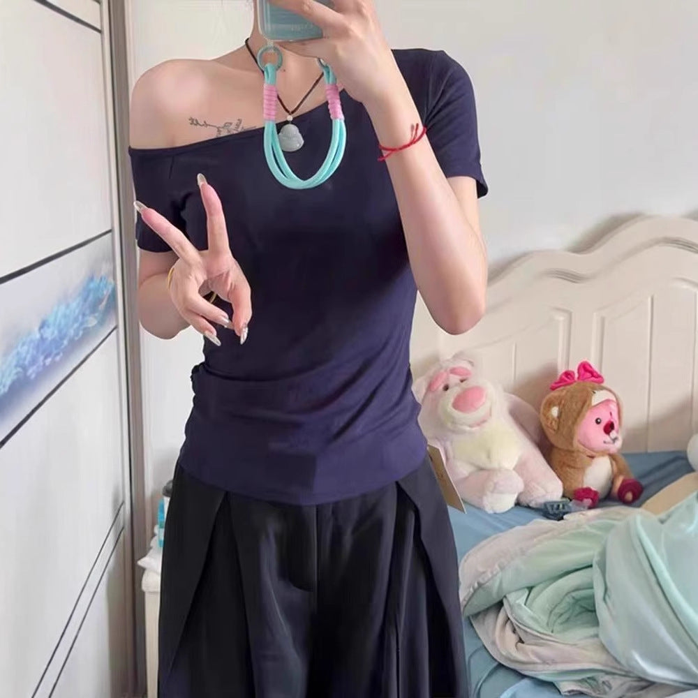 Off-the-shoulder short-sleeved T-shirt for women with sloping shoulders