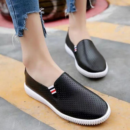 Old Beijing Cloth Shoes Women's Hollow Breathable Single-layer Shoes Flat Bottom All-match Cyber Popular White Shoes Soft Bottom