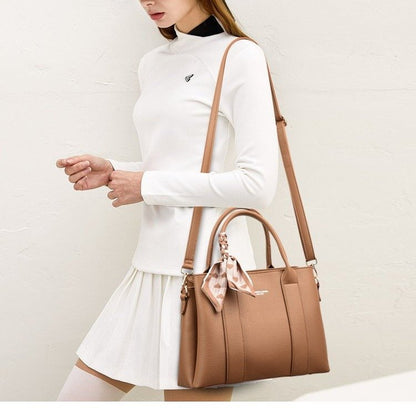Old Money Wind Handbag