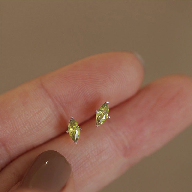Olive green horse-eye stud earrings