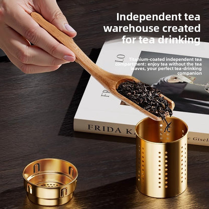 One-click openable insulated cup