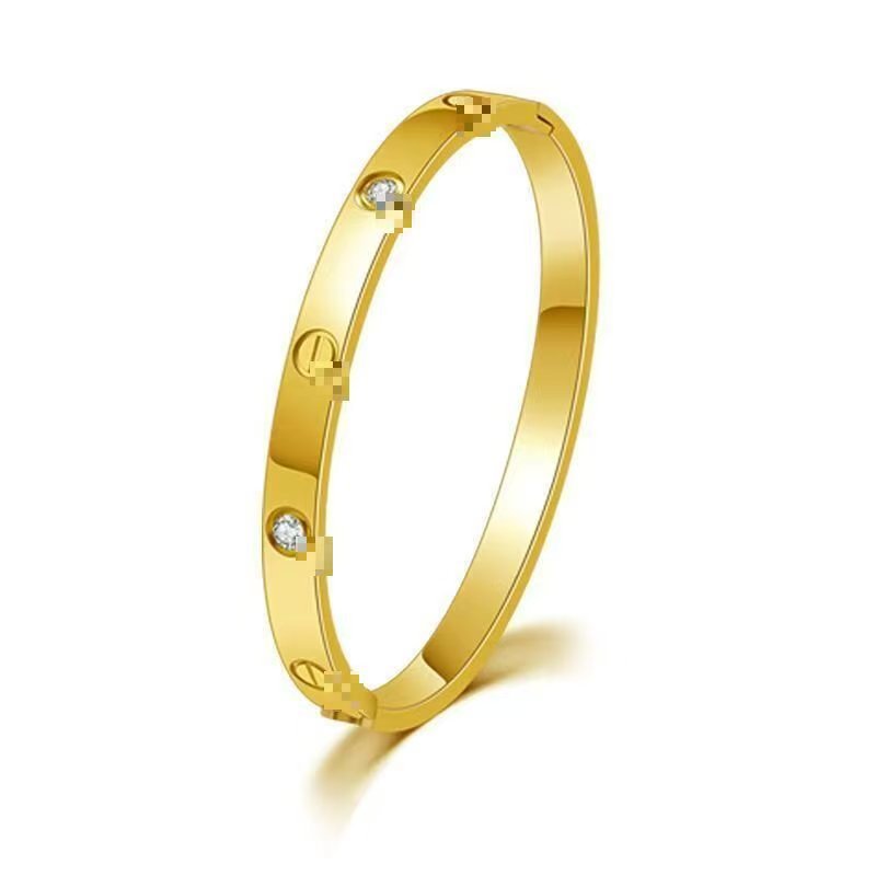 One-piece clasp bracelet - unique and fashionable
