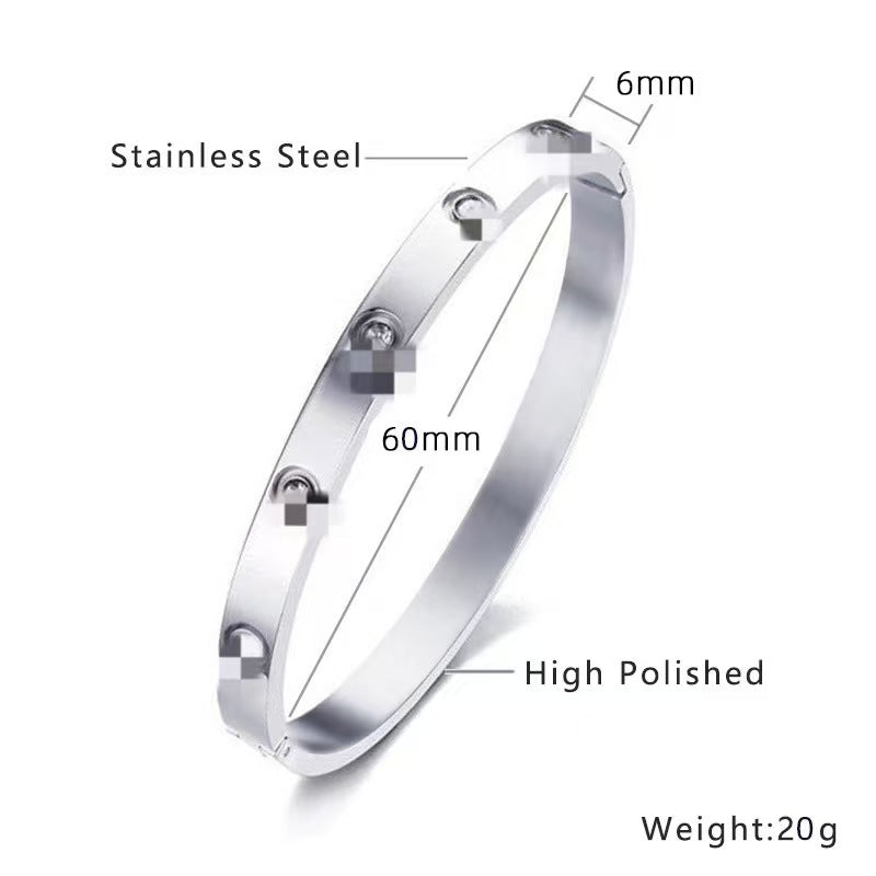 One-piece clasp bracelet - unique and fashionable